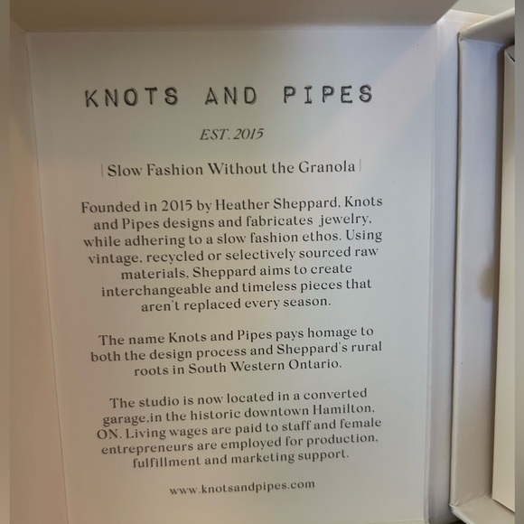 🎉 HP 🎉 NIB Jillian Harris X Knots and Pipes Baroque Pearl Necklace - Picture 2 of 5